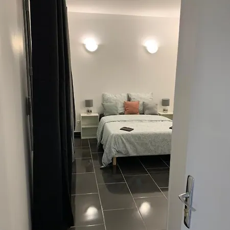 Guest house Tenjin 5 Bondy